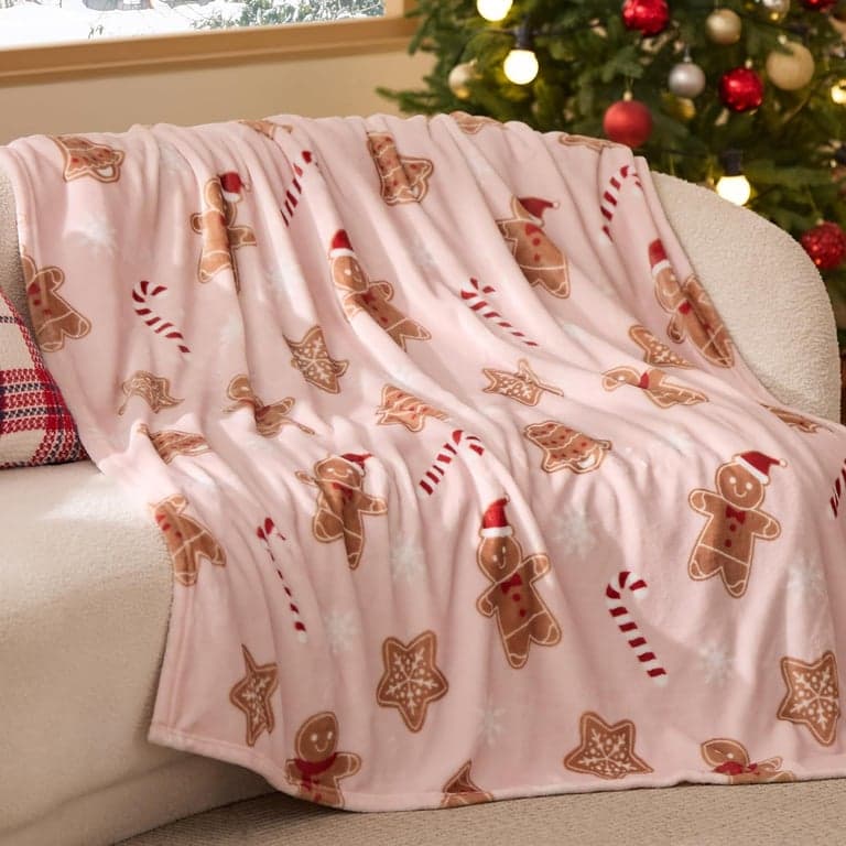 Manta de sofá Bedsure rosa de Navidad - suave y cálida de pan de jengibre, decoración navideña rosa, regalos para mujeres, 50"x60" - imagen 5