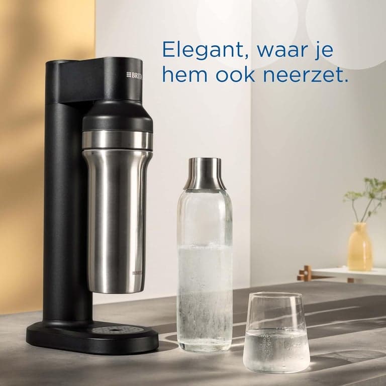 BRITA Botella de acero inoxidable negra para carbonatador de agua SodaTRIO [0.65 L] - de acero inoxidable premium aislada y de doble pared con elegante anillo de silicona en la tapa para un manejo antideslizante, pequeña - vista alternativa