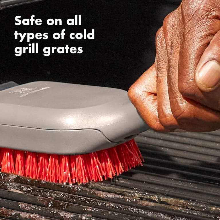 OXO Good Grips Juego de 3 utensilios para asar + cepillo para parrilla Cold Clean - imagen 6