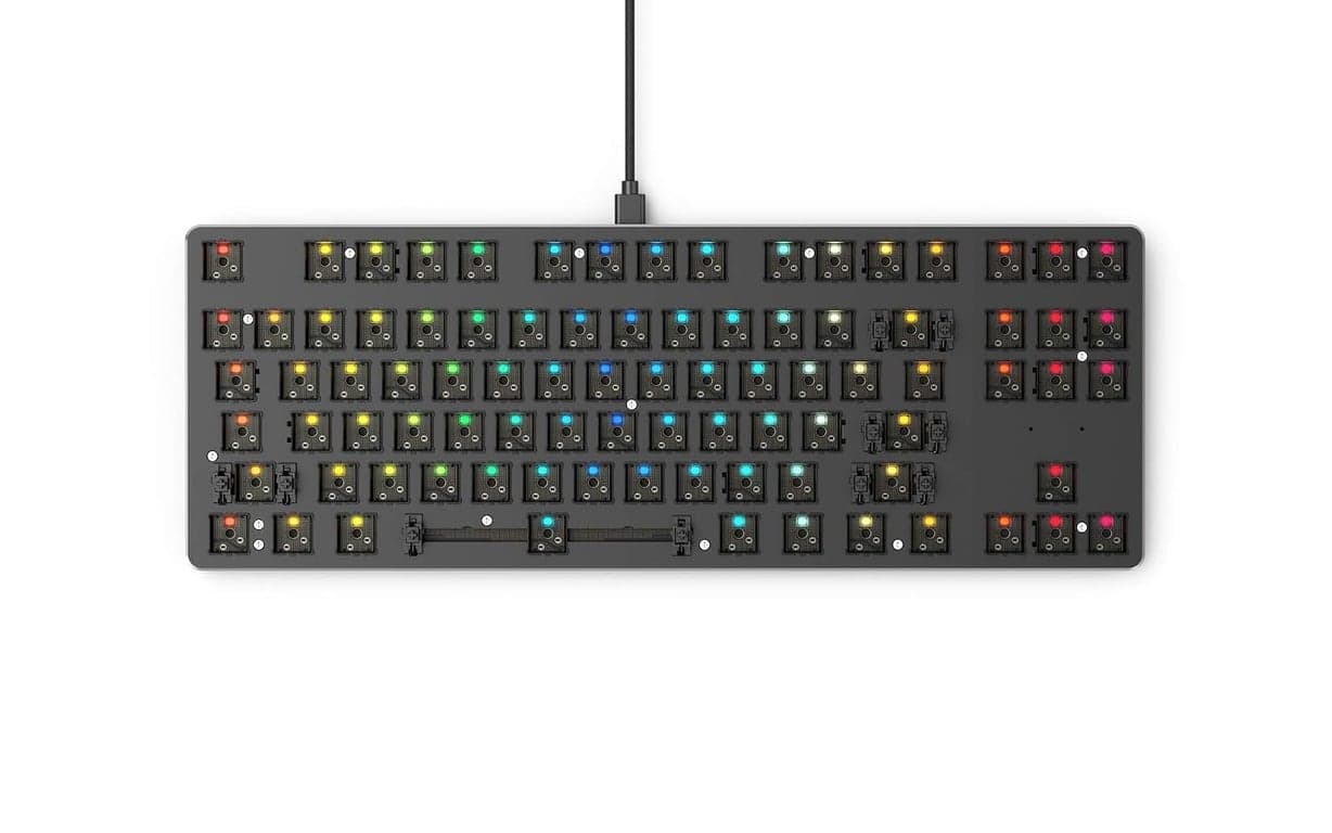 Teclado Glorious Custom Gaming - GMMK 85% TKL Barebone - Kit de teclado mecánico con cable USB C - Switches y keycaps RGB intercambiables en caliente - Placa superior de metal negro