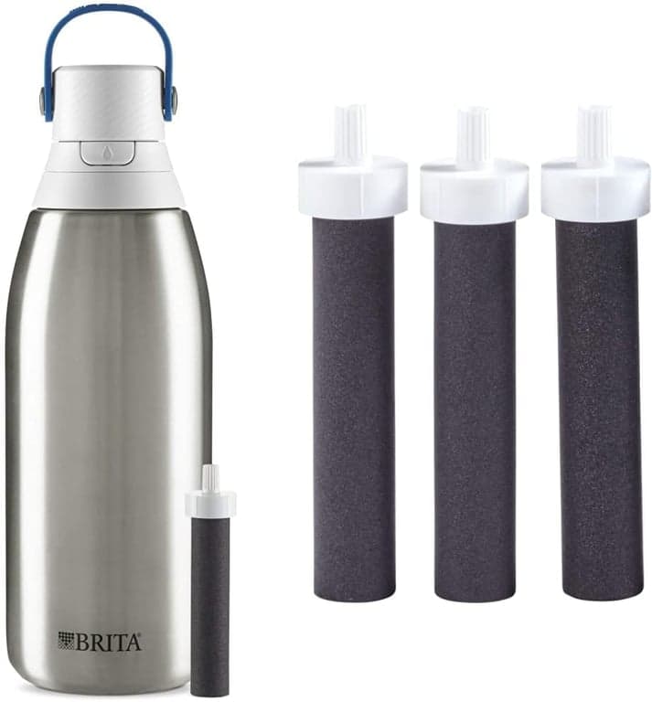 Brita Botella de agua filtrada aislada con pajilla y repuestos de filtro de agua