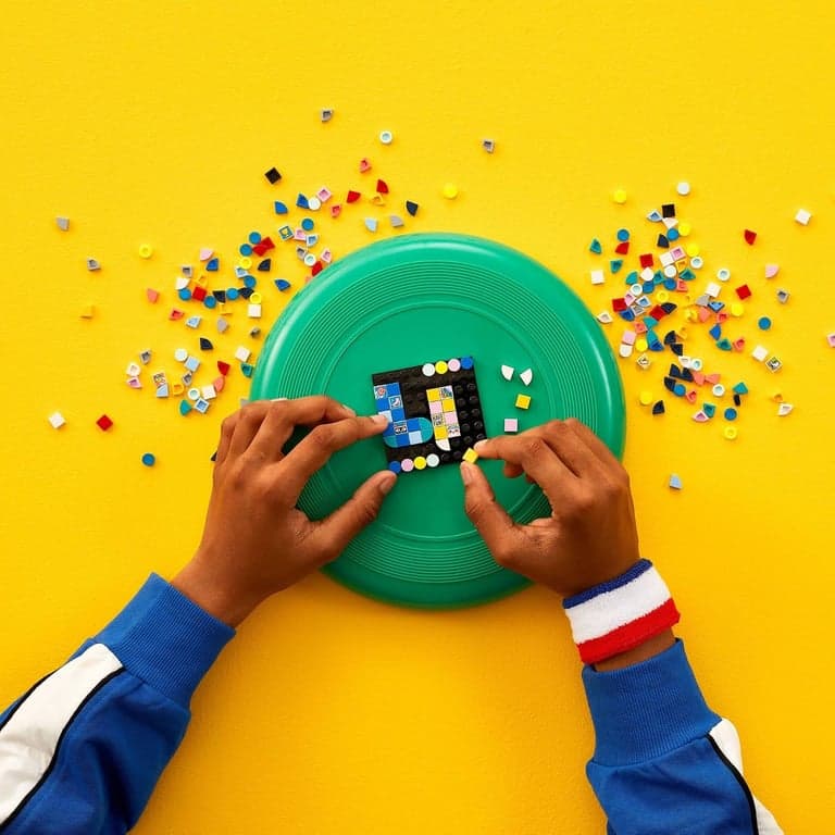 LEGO DOTS Extra Serie 7 – Deporte 41958 Set de Juguete de Construcción de Decoración DIY para Niñas, Niños y Mayores de 6 Años; Kit de Accesorios para Personalizar Manualidades (115 Piezas) - imagen 4