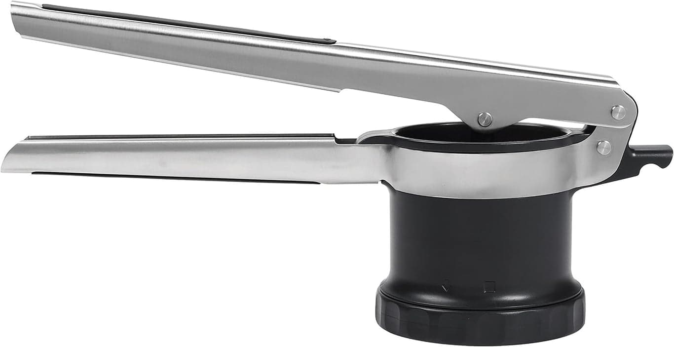 OXO Good Grips Molino de Alimentos de Acero Inoxidable + Prensa de Papas Ajustable 3 en 1 - imagen 4