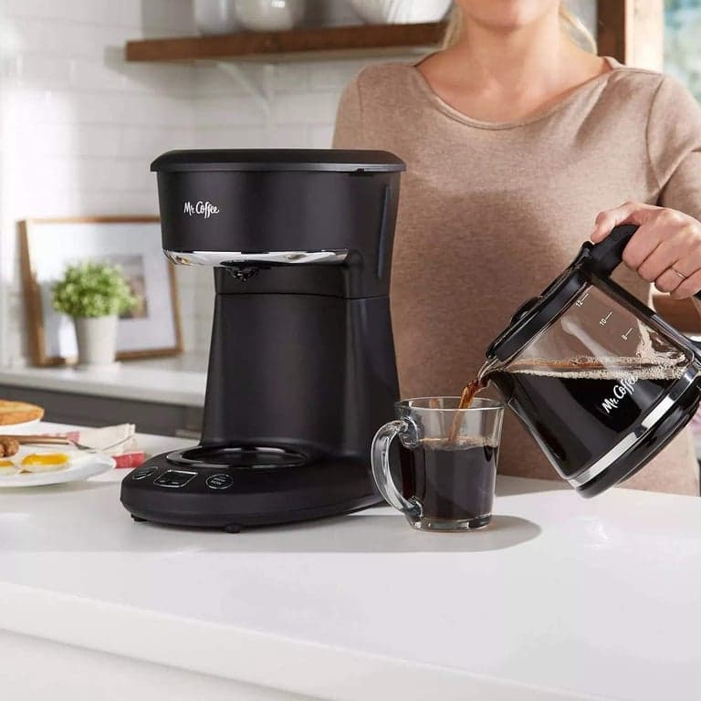 Cafetera programable Mr. Coffee® de 12 tazas, prepara ahora o más tarde - imagen 5
