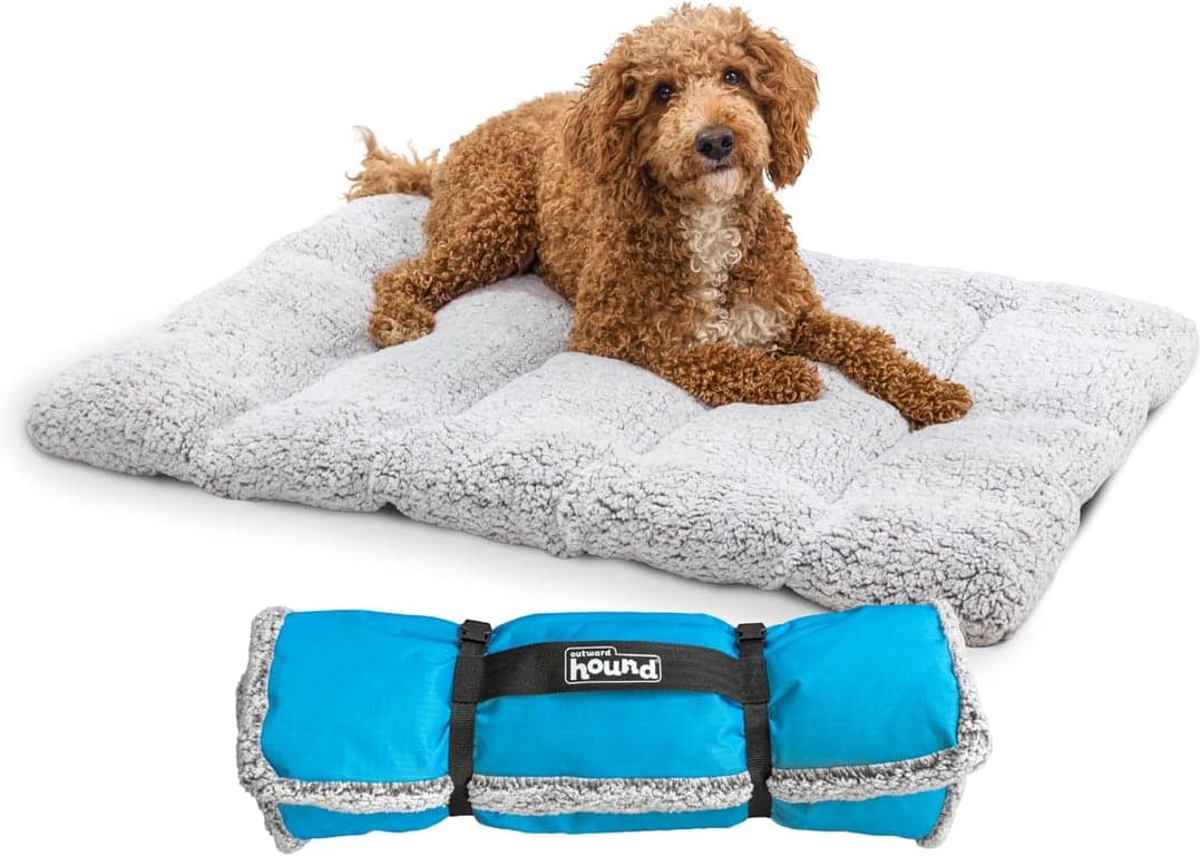 Outward Hound On-The-Go Travel Dog Bed, Alfombra Portátil Enrollable con Hebilla, Exterior de Ripstop Duradero y Interior de Forro Polar Suave, Parte Inferior Resistente al Agua, Interior/Exterior, Gris, 36” x 27”
