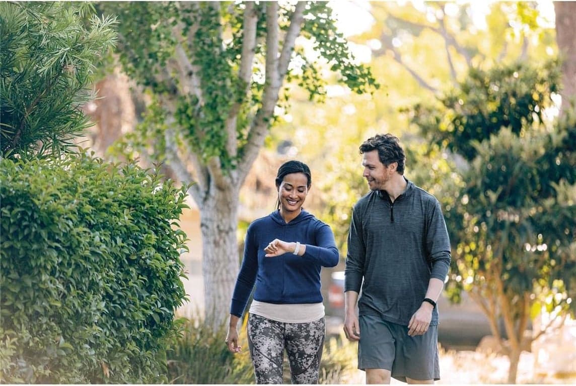 Fitbit Inspire 2 Rastreador de Salud y Actividad Física con Prueba Gratuita de 1 Año de Premium, Frecuencia Cardíaca 24/7, Negro/Negro, Talla Única (Bandas S y L Incluidas) - imagen 5