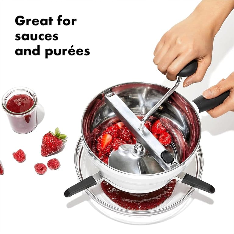 OXO Good Grips Molino de Alimentos de Acero Inoxidable + Prensa de Papas Ajustable 3 en 1 - imagen 3