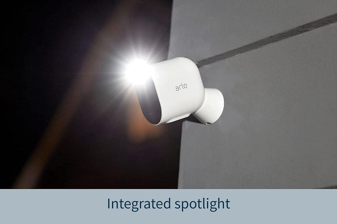 Arlo Pro 4 Spotlight Camera - 1 paquete - Seguridad inalámbrica, video 2K y HDR, visión nocturna a color, audio bidireccional, conexión directa a WiFi sin necesidad de hub, VMC4050P - Blanco (Renovado) - imagen 3
