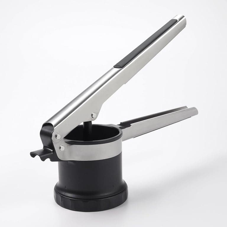 OXO Good Grips Molino de Alimentos de Acero Inoxidable + Prensa de Papas Ajustable 3 en 1 - imagen 6