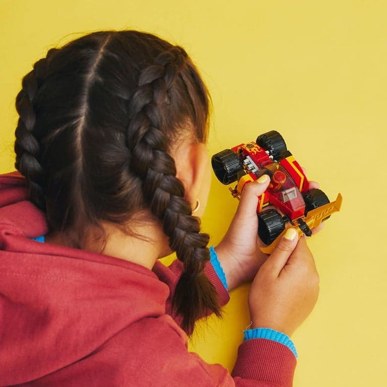 LEGO NINJAGO Coche de Carreras Ninja EVO de Kai, Set de Juguete de Construcción 2 en 1, Los Niños Pueden Construir un Vehículo Todoterreno o un de Carreras, Minifigura con Espadas de Juguete, Regalo para y Niñas de 6+ Años, 71780 - imagen 2