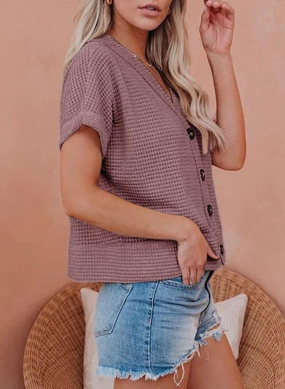 Dokotoo Blusas de Verano para Mujer 2026 Camisas de Punto Waffle con Botones | Modernas, Cuello V, Ajuste Holgado, Chaqueta, Manga Corta, Cárdigan de Verano, Cortas, Shacket, Atuendos para Salir, Elegantes - imagen 2