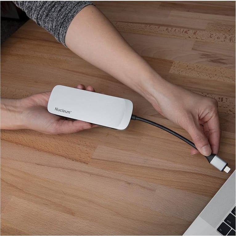 Kingston Nucleum USB C Hub, Adaptador Tipo C 7 en 1 Conecta 3.0, HDMI 4K, Tarjetas SD y MicroSD, Carga C para MacBook, Chromebook y Otros Dispositivos C | Salida 4K, Ranuras SD y microSD, Compatibilidad con MacBook, con - imagen 2