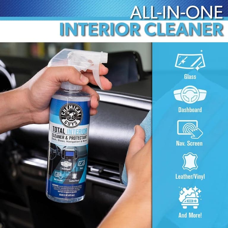 Chemical Guys, Kit Surtido de Limpiador Total Interior, Auto Nuevo y Cereza Negra | Pruebe dos aromas en una caja, un spray de un solo paso para tableros, asientos, paneles de puertas y pantallas, en caja listo para regalar - imagen 4