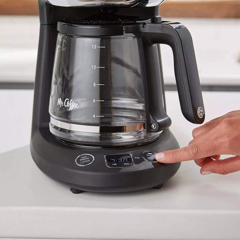 Cafetera programable Mr. Coffee® de 12 tazas, prepara ahora o más tarde - imagen 2